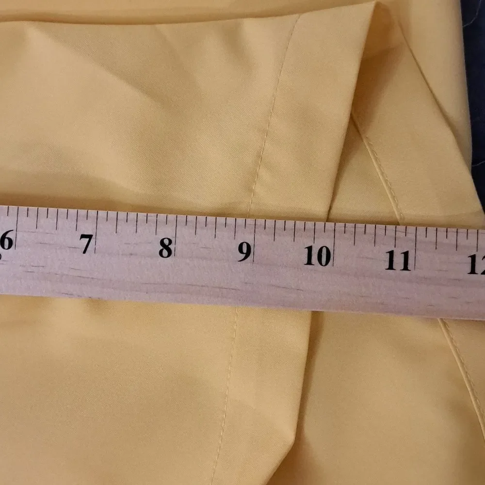 Grand Slam Performance yellow shorts size 40